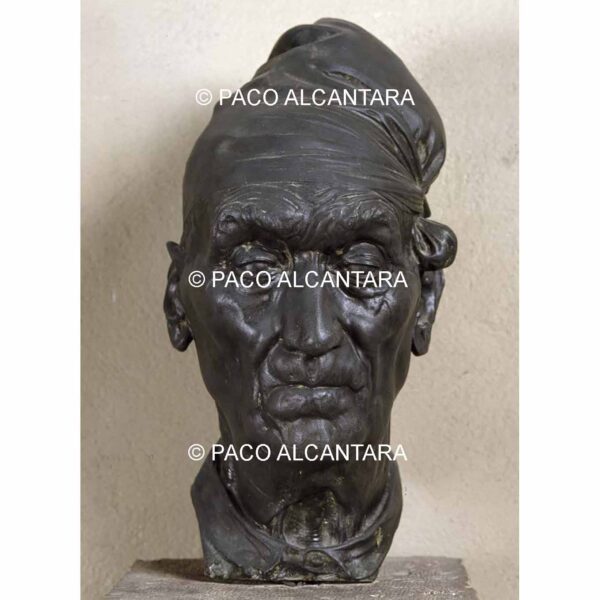 4945-Escultura-Tío Quico